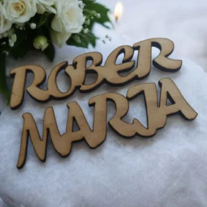 Nombres en madera mesas de eventos