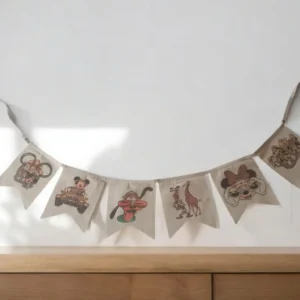 Guirnalda de cumpleaños Mickey Safari