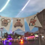 Guirnalda de cumpleaños Mickey Safari