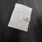 Tarjetero fieltro personalizado